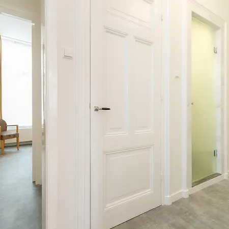 The Palace - R.q.c. アパート *