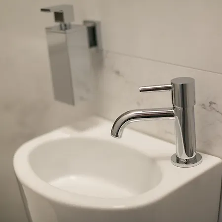 The Palace - R.q.c. Apartman Hága