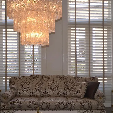 The Palace - R.q.c. * The Hague