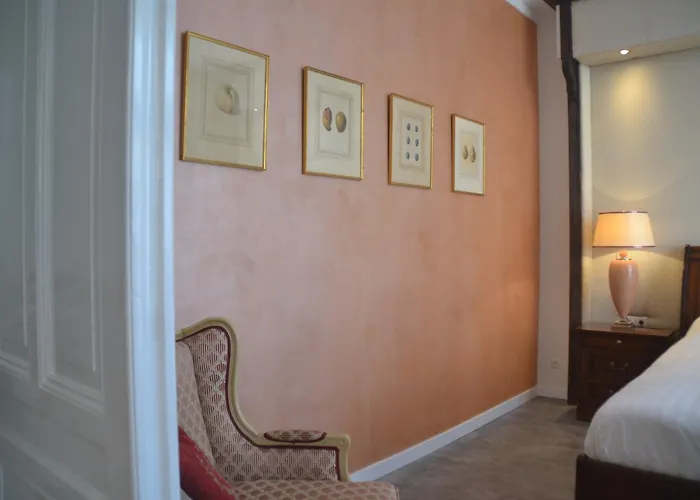 The Palace - R.q.c. *